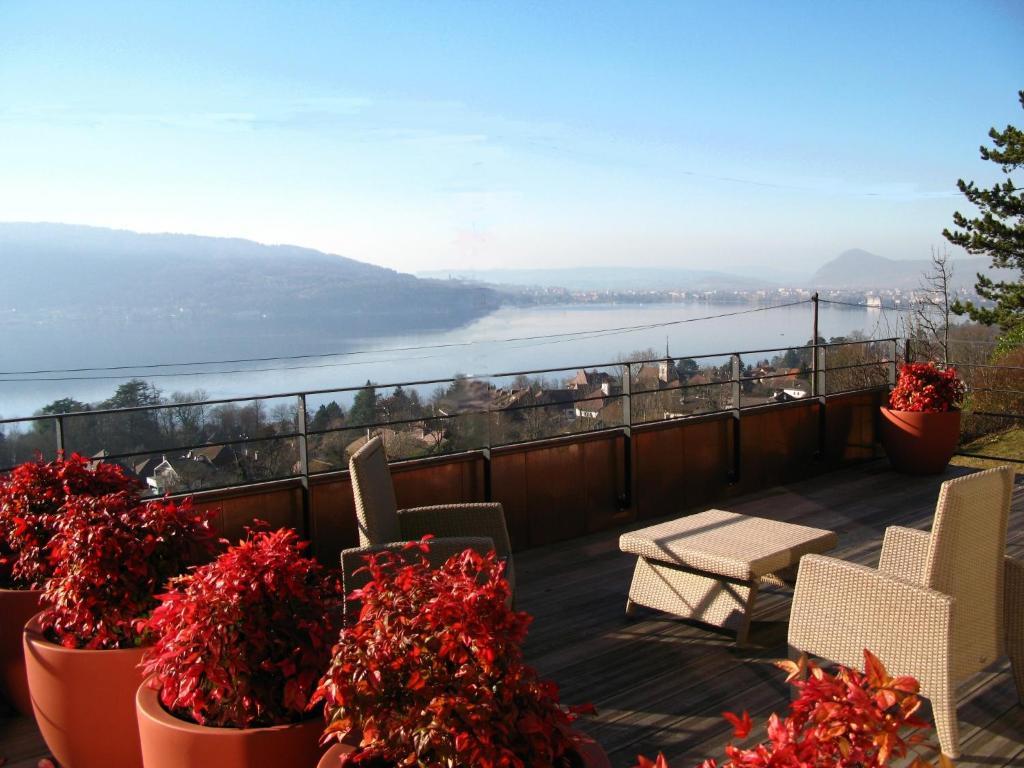 Le Clos Du Lac - Location De Chambres Вейрье-дю-Лак Экстерьер фото
